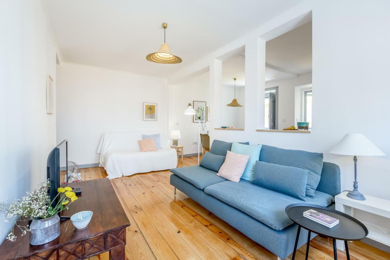 Alfama, Bright And Spacious With Private Terrace, By Timecooler Lissabon Buitenkant foto