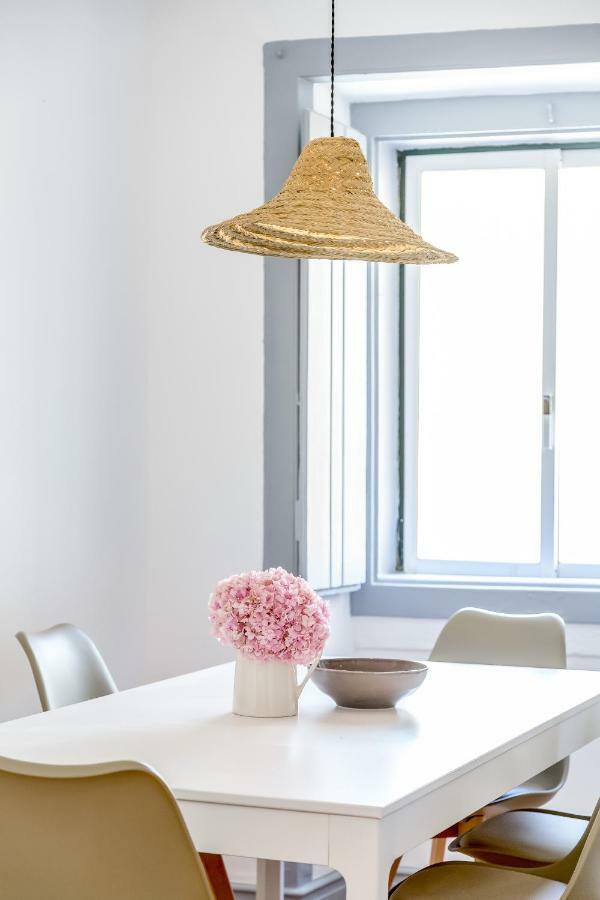 Alfama, Bright And Spacious With Private Terrace, By Timecooler Lissabon Buitenkant foto