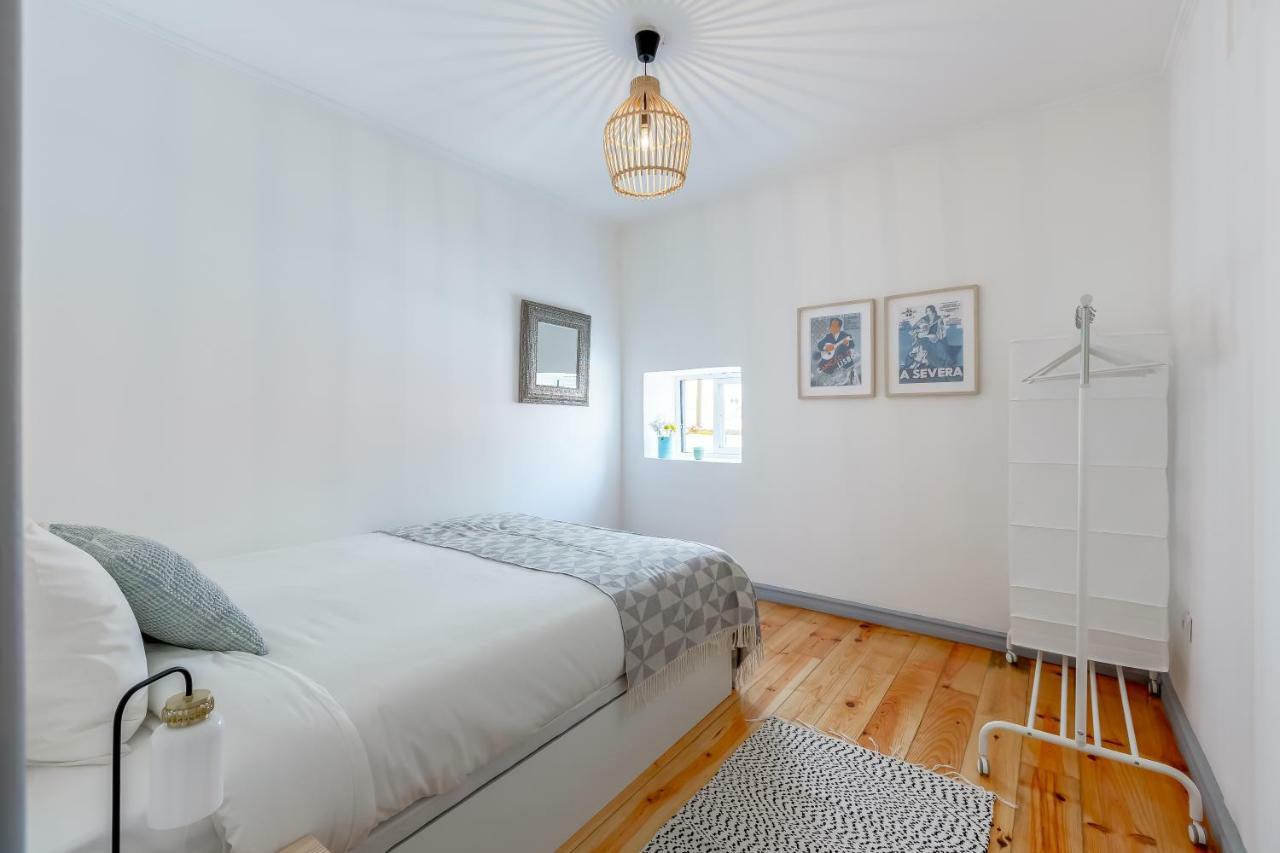 Alfama, Bright And Spacious With Private Terrace, By Timecooler Lissabon Buitenkant foto